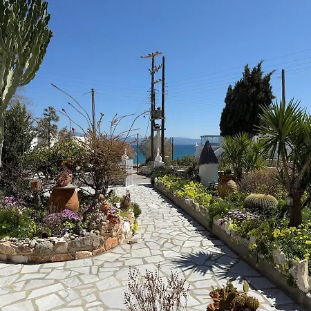 Aparthotel Stavros