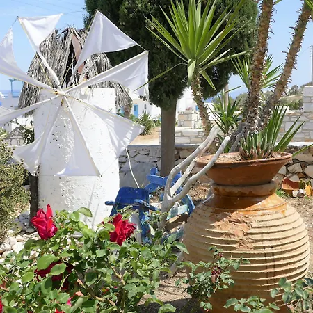 Ξενοδοχείο με διαμερίσματα Stavros