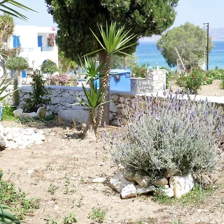 Stavros Aparthotel Logaras