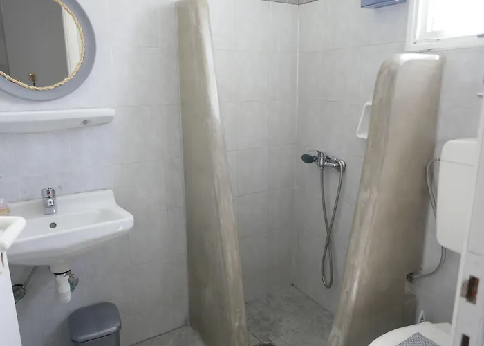 Stavros 4* Logarász